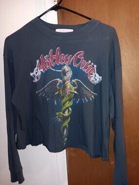 Daydreamer Motley Crue Cropped Long Sleeve    Size XS